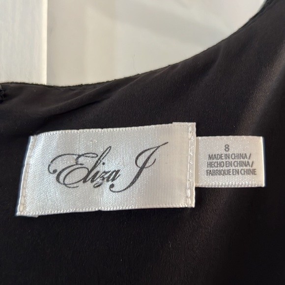 Eliza J Set of Cold Shoulder Dresses! - Picture 6 of 7